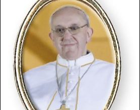 Charm Medalla Colgante con retrato de Papa Francisco