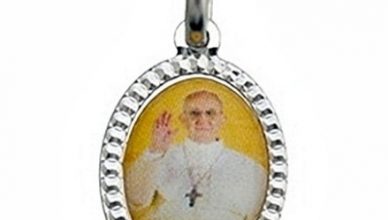 Colgante medalla plata Papa Francesco